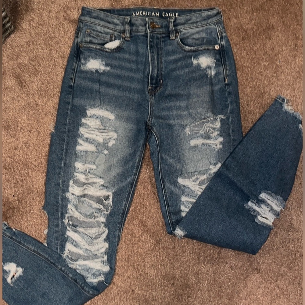 American Eagle Mom Jeans
